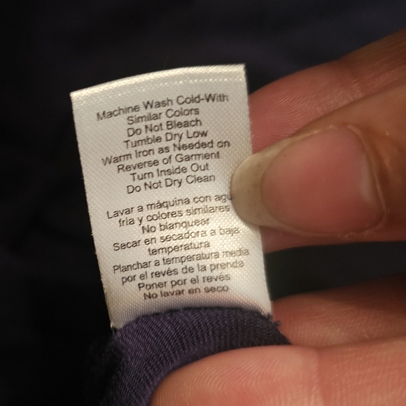 VENUS navy blue short sleeved t-shirt. Size M. EXCELLENT CONDITION! - Picture 4 of 5